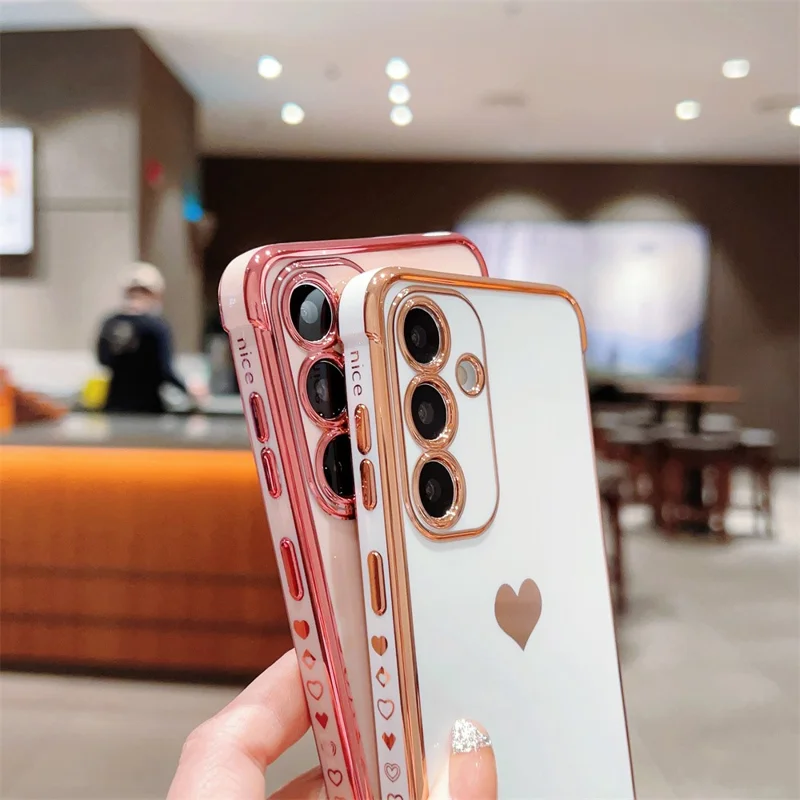 For Samsung Galaxy S24 FE Case TPU Phone Back Cover Electroplating Heart Pattern - Ivory White