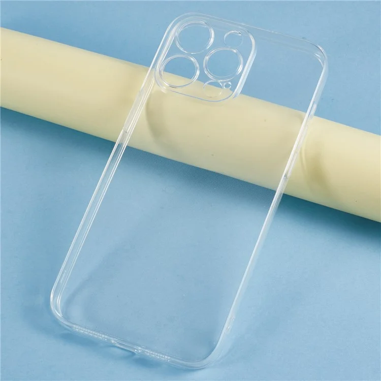 Capa para iPhone 15 Pro da UNITHIN, ultrafina de 0,7 mm, em TPU transparente, anti-queda, com recortes precisos.