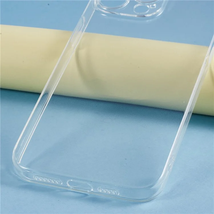 Capa para iPhone 15 Pro da UNITHIN, ultrafina de 0,7 mm, em TPU transparente, anti-queda, com recortes precisos.