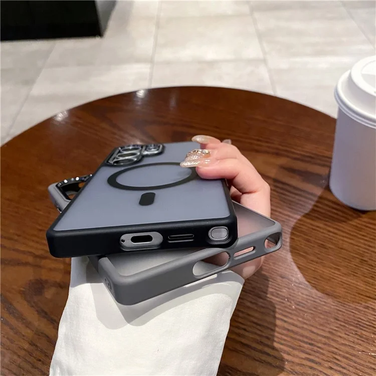 Coque pour Samsung Galaxy S25 Ultra compatible avec MagSafe, avec un toucher peau et une coque arrière hybride - Noir