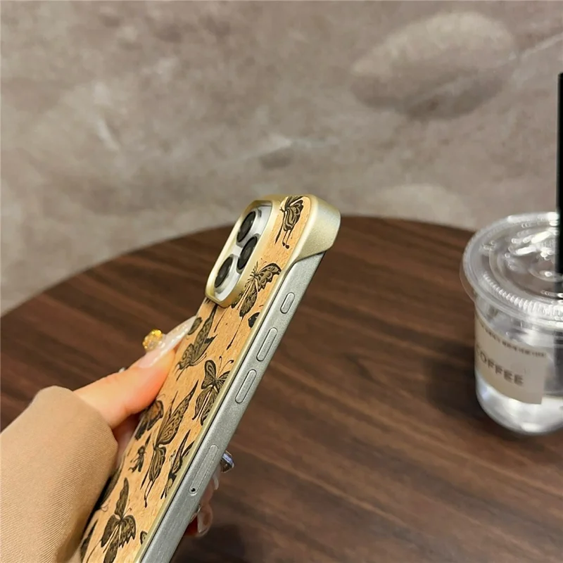 A18 For iPhone 16 Pro Max Invisible Magnetic Case Compatible with MagSafe PC Baked Paint Phone Back Cover - Christmas Floral