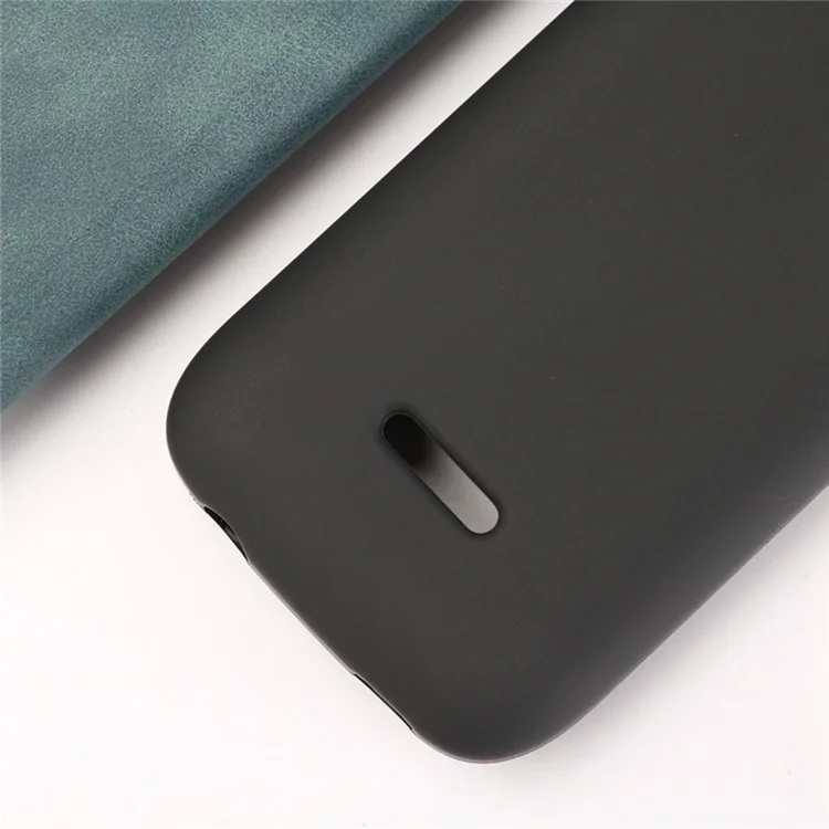 Compra al por mayor de funda para Nokia 215 4G (2024) Carcasa a prueba de golpes de 1,2 mm de TPU mate