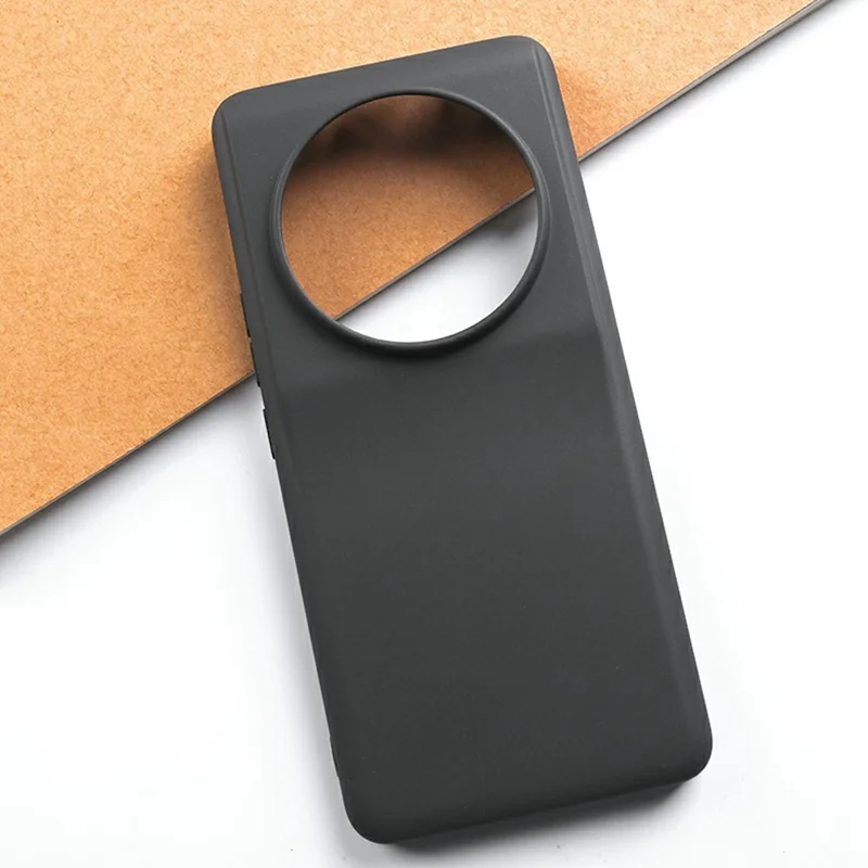 Оптовая закупка чехлов для Xiaomi 13 Ultra, ударопрочных, с матовым покрытием из ТПУ толщиной 1,2 мм.