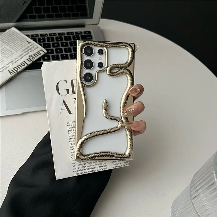 For Samsung Galaxy S22 Ultra 5G Bumper Case Hollow Snake Design TPU Phone Cover - Electroplated Gold