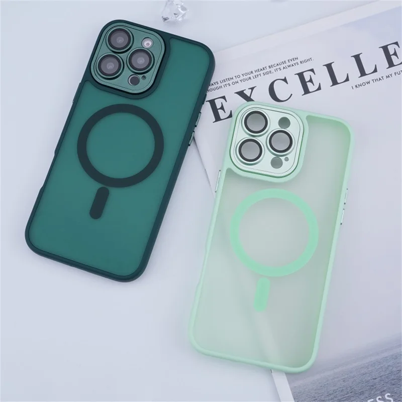 Capa Magnética para iPhone 16 Pro com Película de Lente / Moldura de Lente Destacável Híbrida para Celular - Verde Escuro