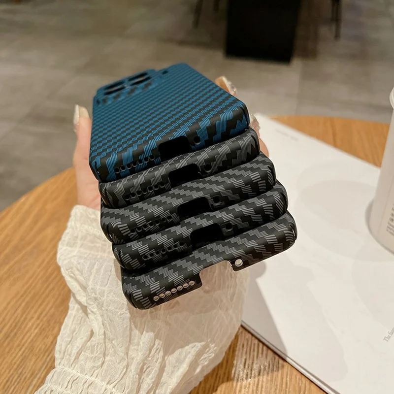 For Xiaomi 15 Case Hard PC Phone Cover Carbon Fiber Texture Drop Proof - Black  /  Green