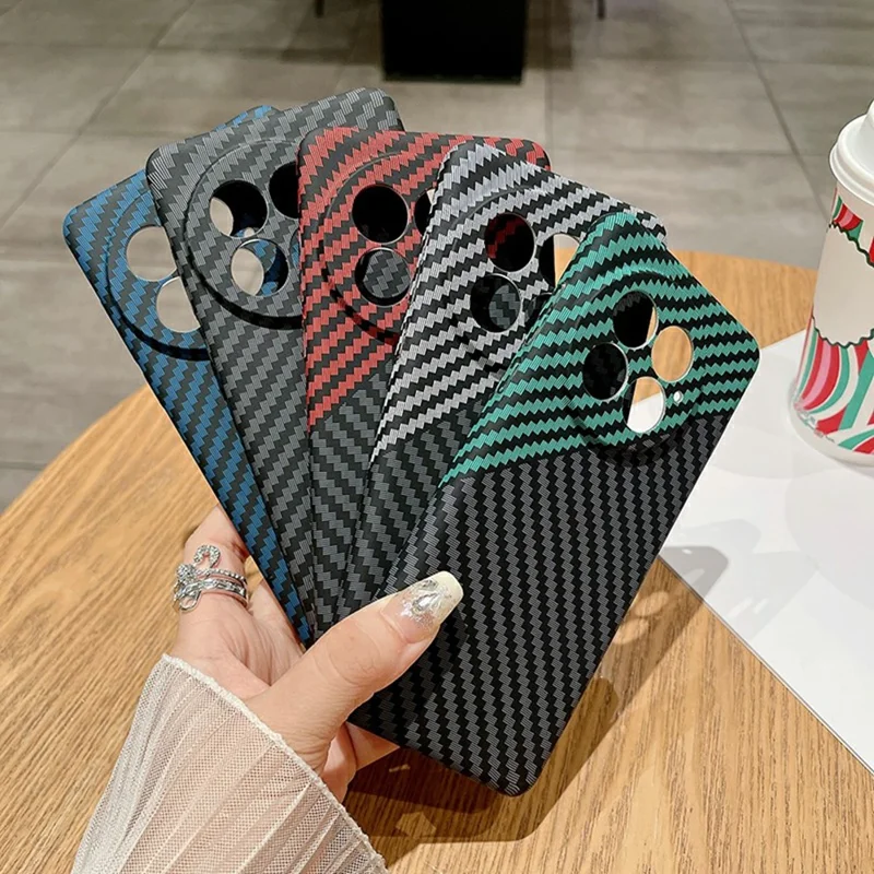 For OnePlus 13 Case Hard PC Phone Cover Carbon Fiber Texture Drop Proof - Black  /  Green