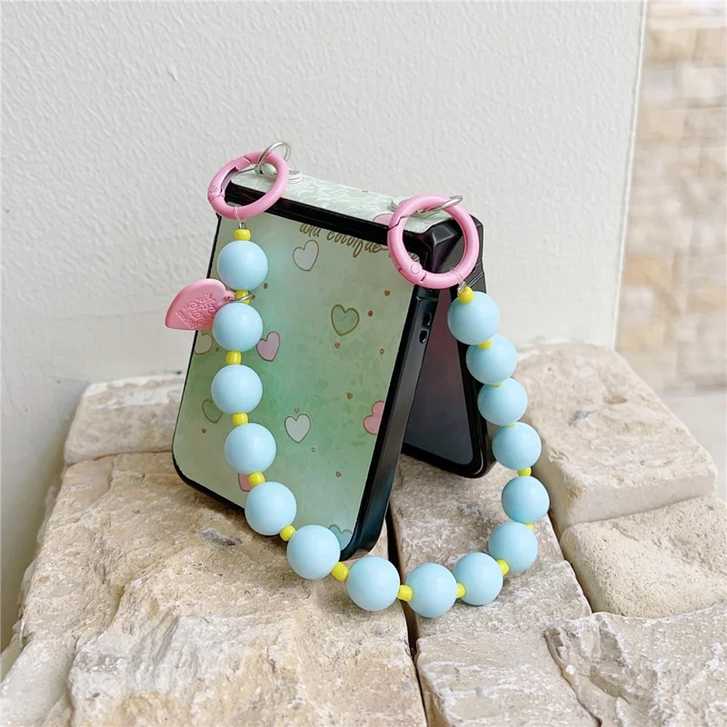 For Samsung Galaxy Z Flip7 FE 5G / Z Flip6 5G Case Anti Drop PC + PU Phone Back Cover with Beaded Strap Pattern Design - Green Heart