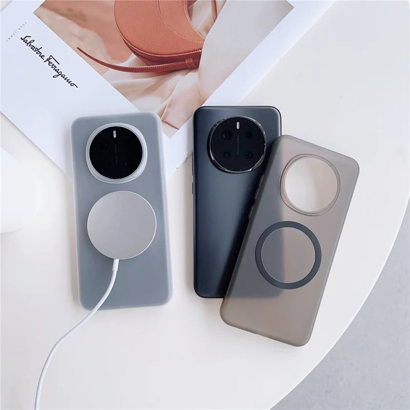 For Honor Magic7 Pro 5G Magnetic Case Matte Hard PC Phone Cover - Transparent