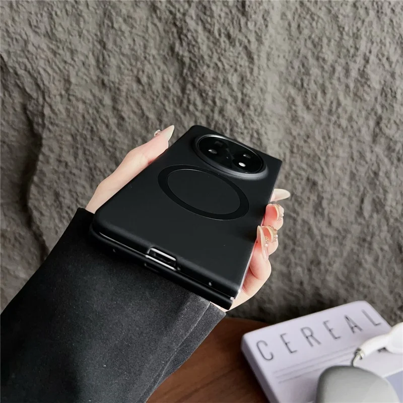 Coque Oppo Find N5 5G Compatible avec MagSafe Finition Mate Rigide en PC - Noir