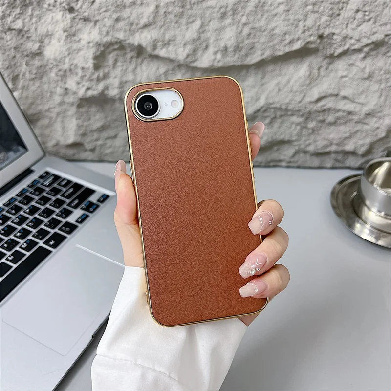 For iPhone 16e Hoesje Nappa Structuur PC + PU + TPU Telefoon Achterkant - Bruin