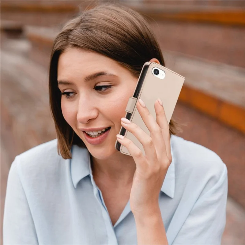 For iPhone 16e Hoesje RFID-blokkering Leer Portemonnee Flip Telefoonhoesje met Polsbandje - Oker