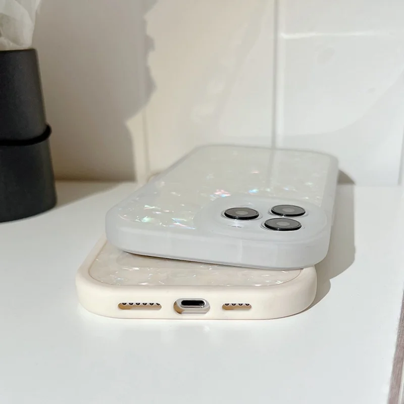 For iPhone 15 Pro Max TPU Case with Shell Pattern Shockproof Phone Back Cover - Transparent White