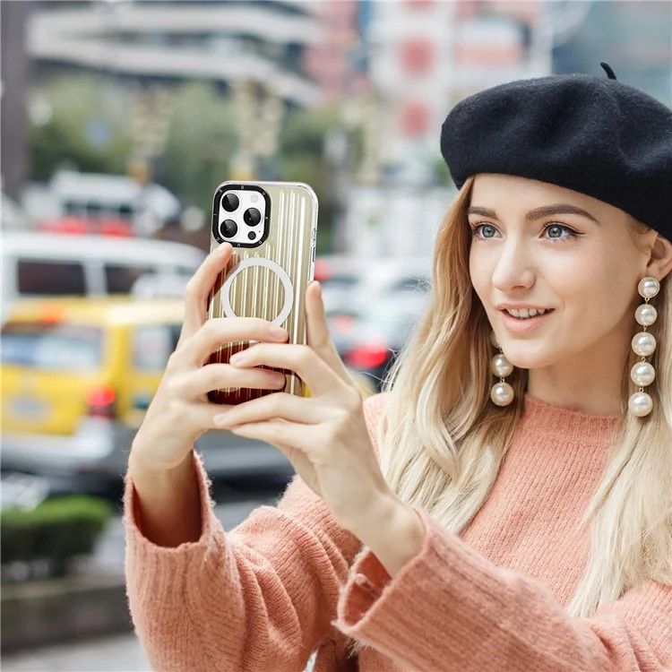 Funda DUX DUCIS Zest Series para iPhone 16 Pro compatible con MagSafe Gradiente TPU + PET Funda de teléfono - Dorado desierto