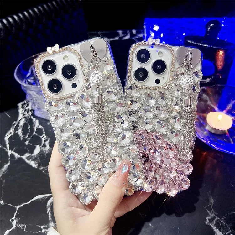 Capa para iPhone 16 Pro com Decoração de Vidro com Borlas e Strass em TPU - Branco