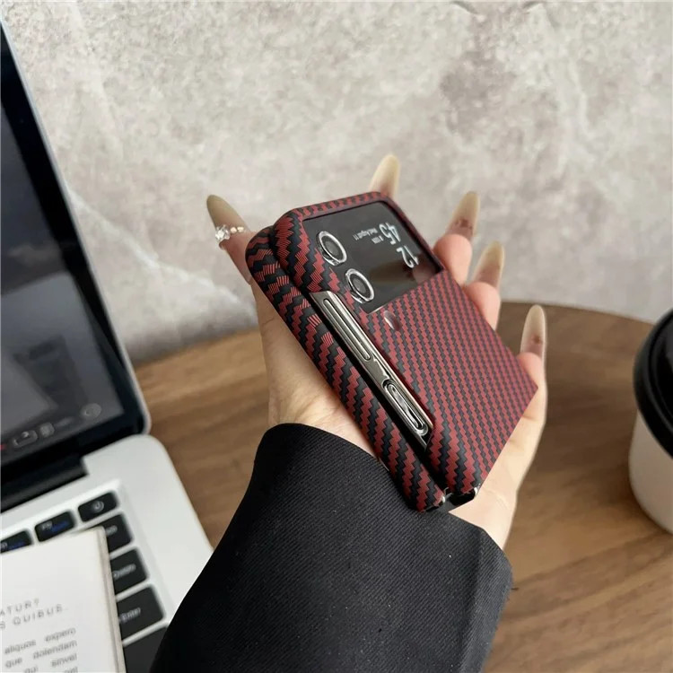 Funda magnética para Samsung Galaxy Z Flip4 5G, textura de fibra de carbono, delgada y a prueba de golpes, cubierta de PC - Rojo
