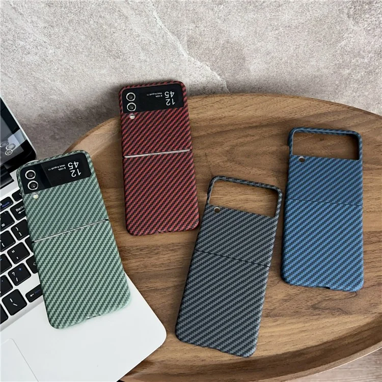 Funda magnética para Samsung Galaxy Z Flip4 5G, textura de fibra de carbono, delgada y a prueba de golpes, cubierta de PC - Rojo