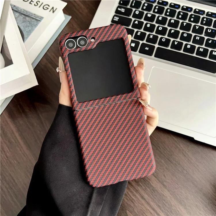 Capa Magnética para Samsung Galaxy Z Flip3 5G com Textura de Fibra de Carbono, Slim, à Prova de Choque, em PC - Vermelho