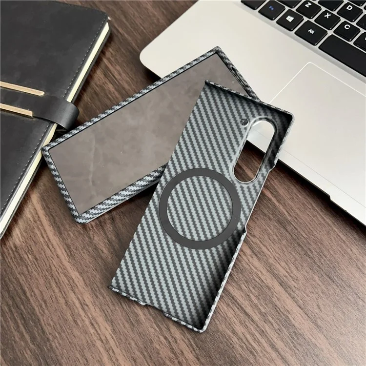 For Samsung Galaxy Z Fold5 5G Magnetic Case Carbon Fiber Texture PC Phone Cover with Screen Protector - Black
