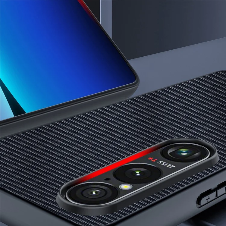 Capa para Sony Xperia 1 VII em Couro + Capa Rígida de PC com Textura de Fibra de Carbono - Preto / Vermelho