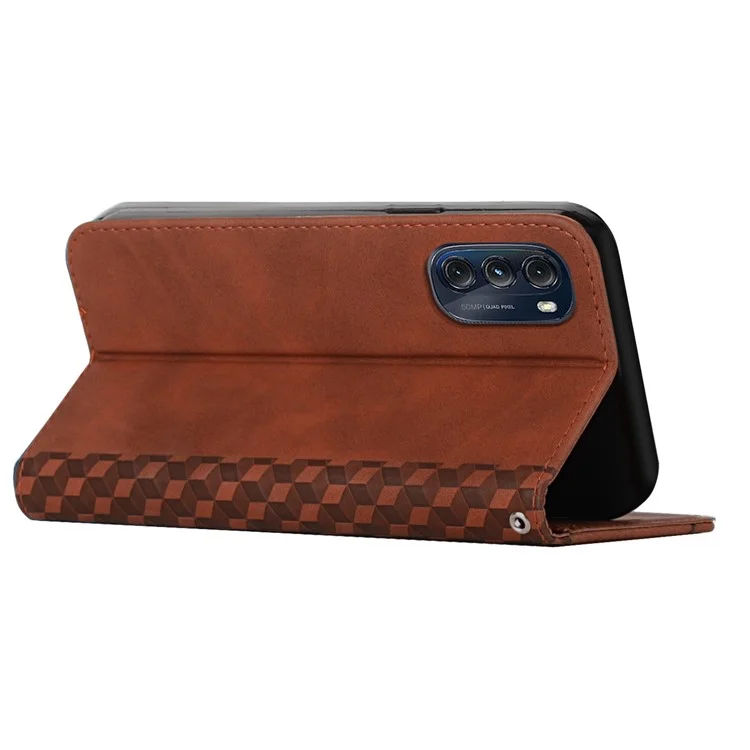 For Motorola Moto G (2022) 5G PU Leather Rhombus Pattern Imprinted Case Stand Magnetic Absorption Flip Wallet Phone Cover with Strap - Brown