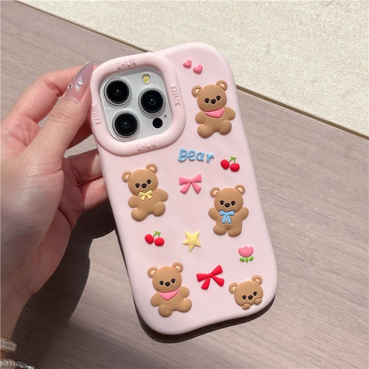 Capa de Silicone para iPhone 16 Pro Max à Prova de Choque Antiderrapante com Design Fofo de Cinco Ursinhos na Parte Traseira do Celular