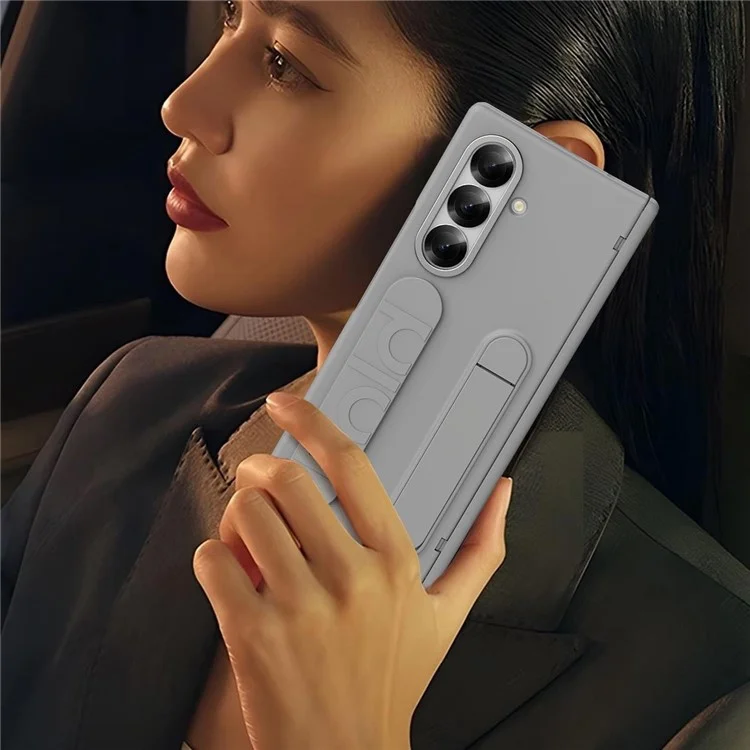 Чехол для Samsung Galaxy Z Fold7 5G с подставкой, ремешком на руку и жестким ПК-корпусом с отсеком для стилуса - Серый