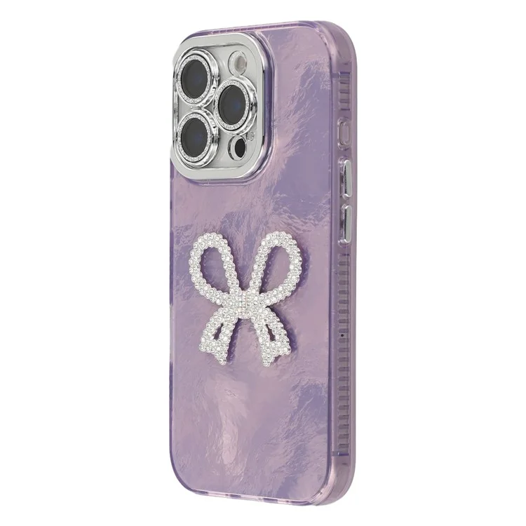 Étui pour iPhone 16 Pro avec Nœud Décoratif Grand Format Motif IMD PC + TPU Housse de Téléphone avec Film de Protection d'Objectif en Verre - Motif Métallisé / Violet