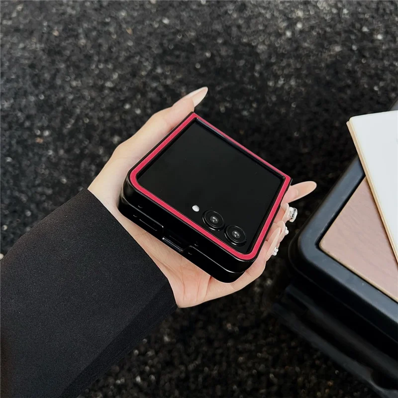 Magnetic Case for Motorola Razr 70 Ultra / 60 Ultra 5G / Razr Ultra 2026 5G / 2025 5G Anti-Drop PU Leather + PC Cover - Black