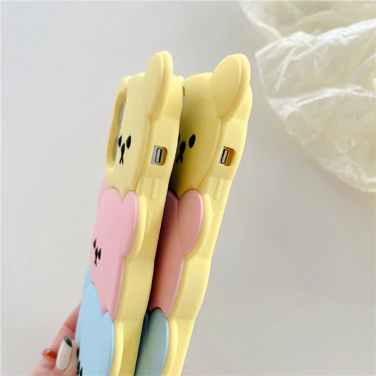 Funda de Silicona para iPhone 16 Pro Max con Diseño de Tres Ositos Adorables, Resistente a Golpes, con Colgante Decorativo