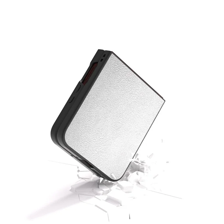 Capa para Motorola Razr 60 Ultra com Revestimento Eletrolítico em Couro PU e Capa de Telefone PC - Prata