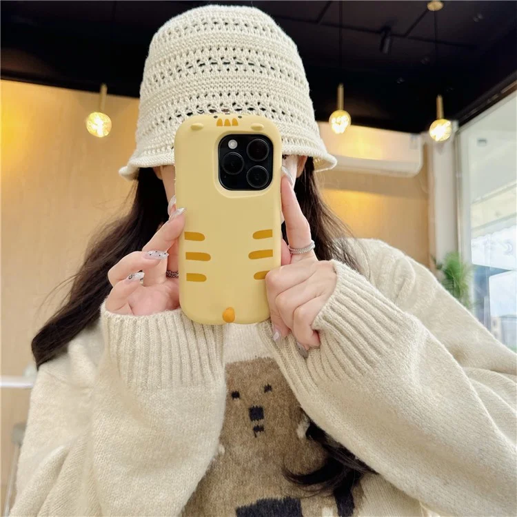 Capa de Silicone para iPhone 16 Pro com Design Fofo de Gato Dormindo, Capa Traseira à Prova de Choque