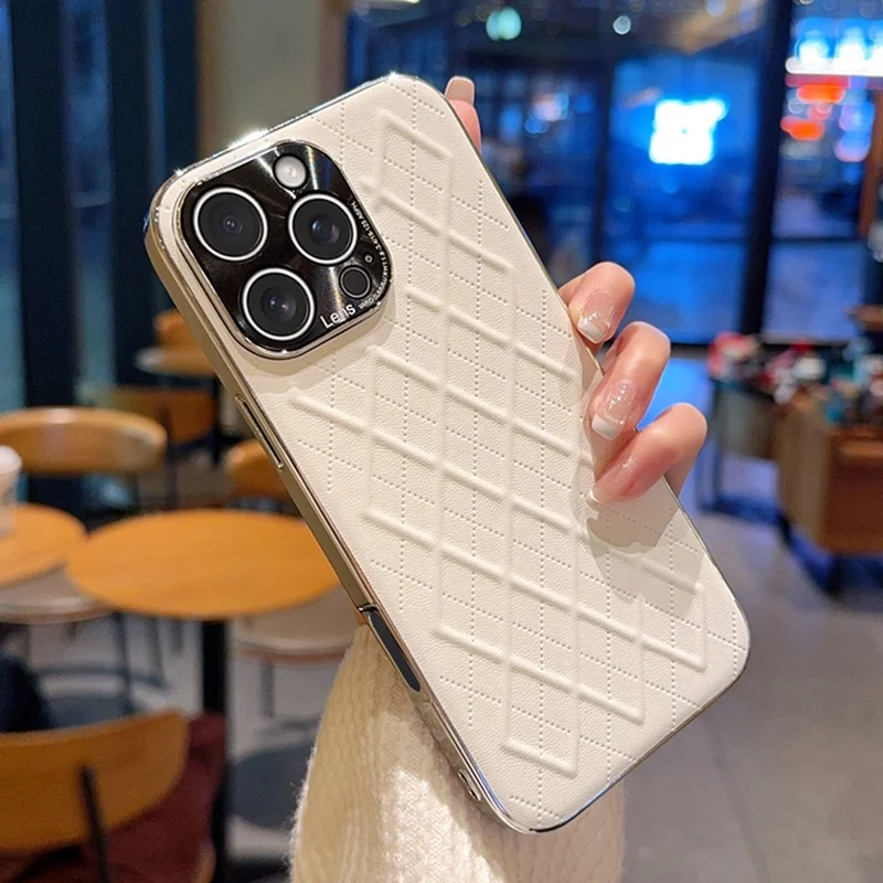 For iPhone 15 Pro Max Case Electroplated Silver Edge Rhombus Pattern PC + PU Leather Phone Back Cover - White