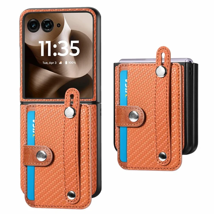 Cover per Motorola Razr 60 Ultra 5G con Texture in Fibra di Carbonio, Cinturino da Polso e Supporto, Custodia in Pelle PU + PC - Marrone