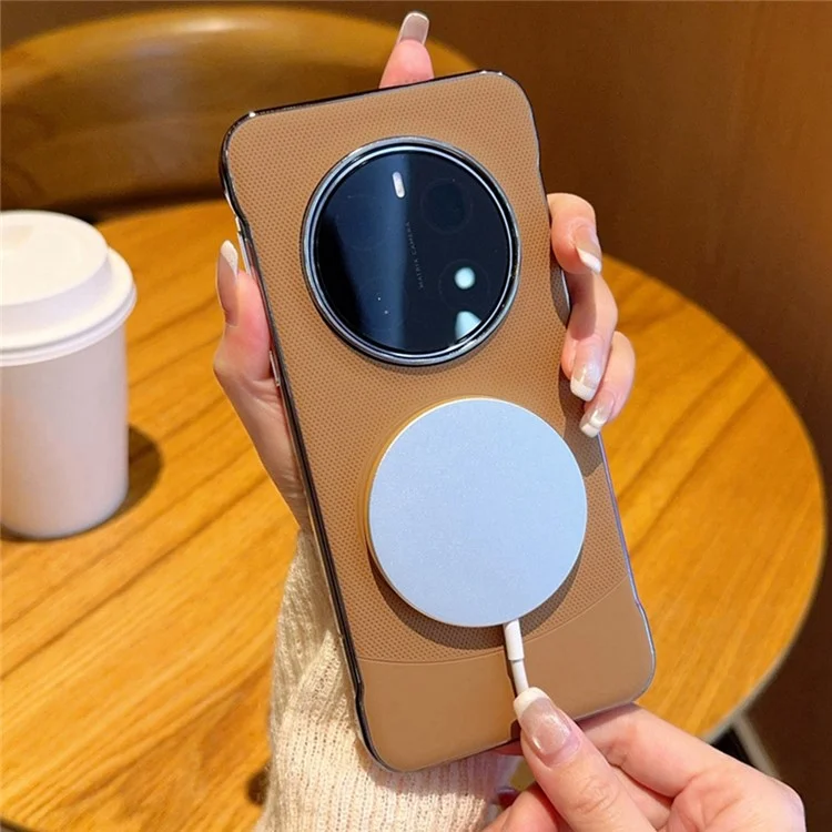 Funda para Honor Magic7 Pro 5G Compatible con MagSafe - Carcasa de PC sin bordes + Cuero PU para parte trasera del teléfono - Marrón