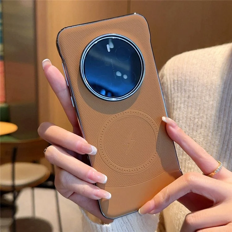 Funda para Honor Magic7 Pro 5G Compatible con MagSafe - Carcasa de PC sin bordes + Cuero PU para parte trasera del teléfono - Marrón