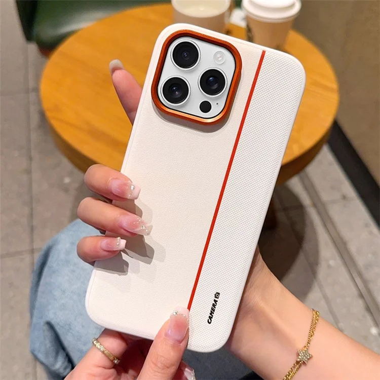Coque pour iPhone 16 Pro Max Hybride PC + Cuir PU avec Bague de Lentille Métallique / Boutons - Blanc
