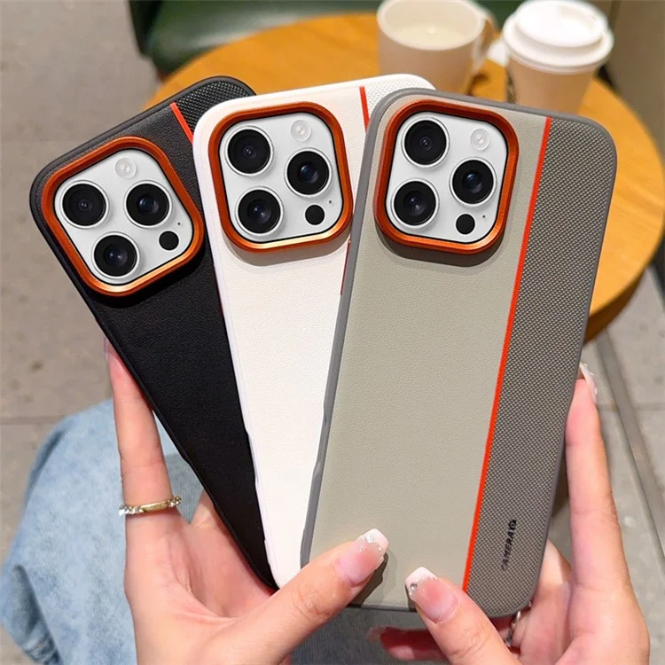 Coque pour iPhone 16 Pro Max Hybride PC + Cuir PU avec Bague de Lentille Métallique / Boutons - Blanc