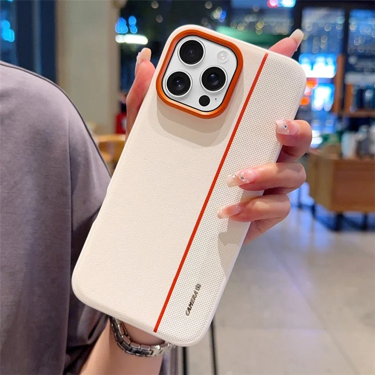 Pour iPhone 16 Pro Étui Assemblage PC + Cuir PU Couverture arrière de téléphone avec Anneau d'objectif en métal / Boutons - Blanc