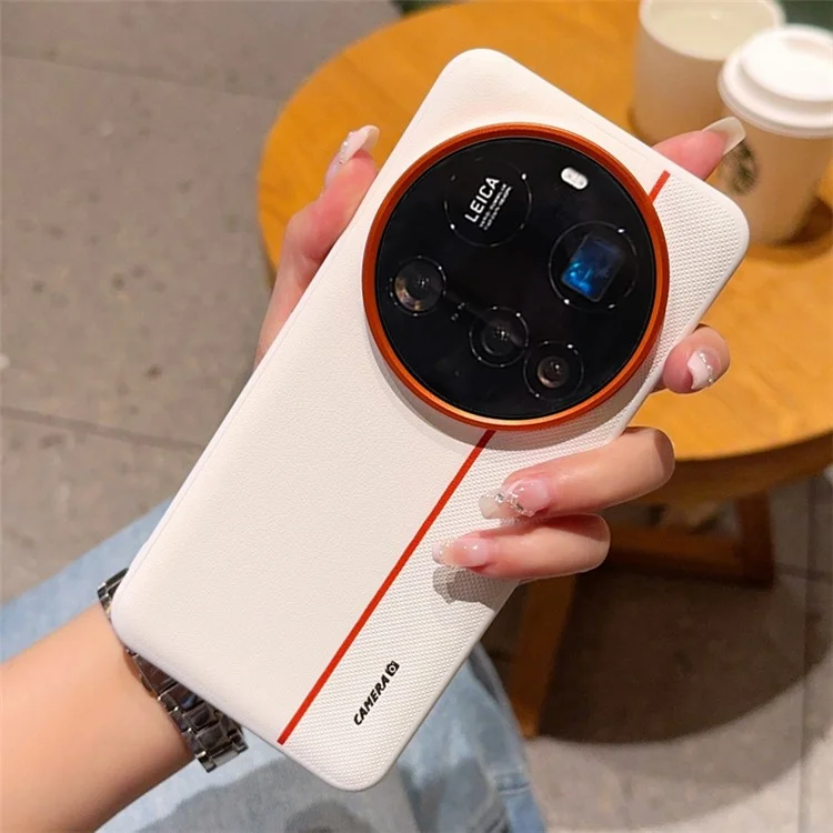 Étui pour Xiaomi 15 Ultra Hybride PC + Cuir PU avec Bague de Lentille Métallique / Boutons - Blanc