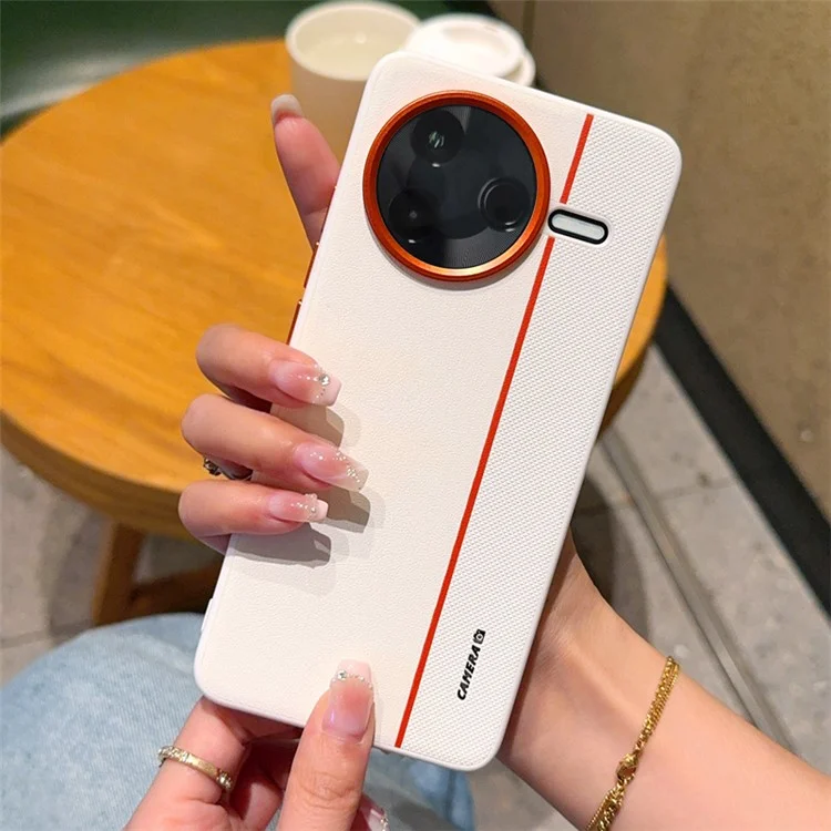 Pour Xiaomi Redmi K80 5G / Poco F7 Pro 5G Étui de Combinaison PC + Cuir PU Coque Arrière de Téléphone avec Bague de Lentille Métallique / Boutons - Blanc