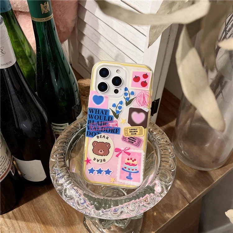 Cover per iPhone 16 Pro Max con Design di Adesivo con Orso Cartone Animato, Cover per Telefono TPU Antiurto