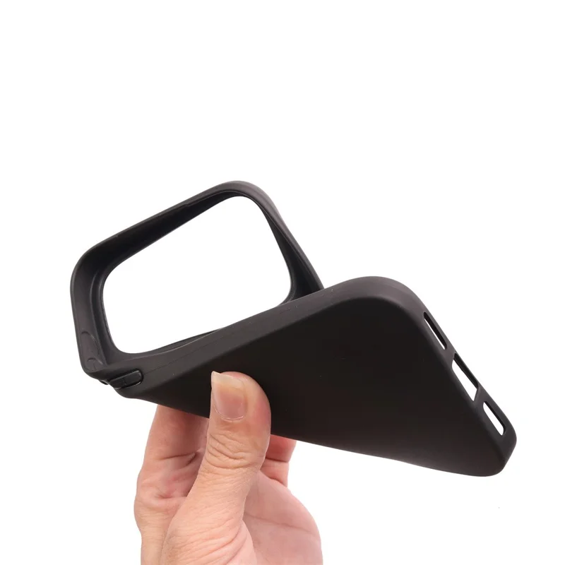 Achat en gros pour étui iPhone 17 Pro Max Coque de téléphone en TPU mat de 1,2 mm (Version avec petit trou pour caméra)