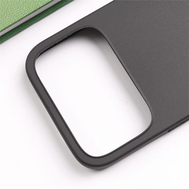 Achat en gros pour étui iPhone 17 Pro Max Coque de téléphone en TPU mat de 1,2 mm (Version avec petit trou pour caméra)