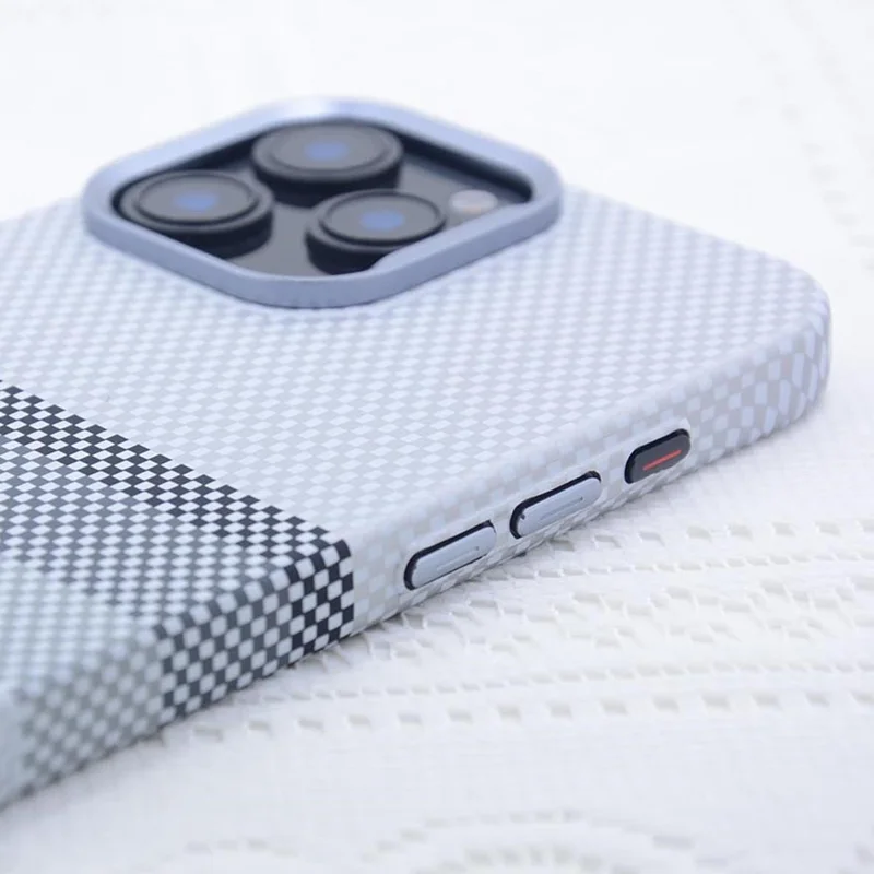 For iPhone 16 Pro Magnetic Case Carbon Fiber Texture Water Transfer PC Phone Cover - Carbon Green