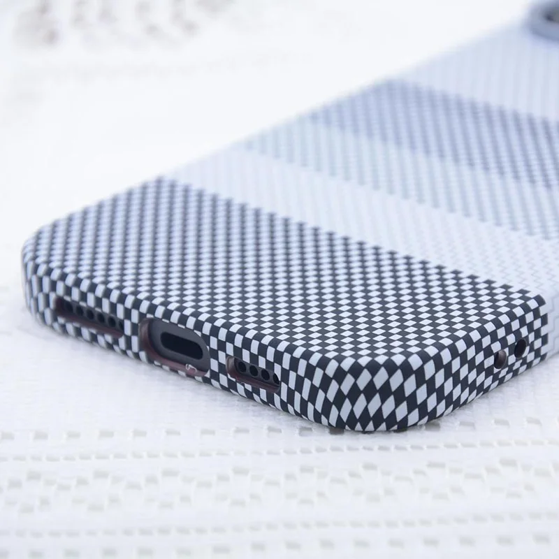 For iPhone 16 Pro Magnetic Case Carbon Fiber Texture Water Transfer PC Phone Cover - Carbon Green