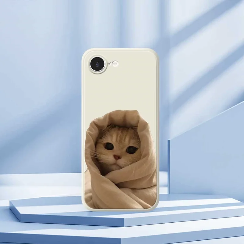 For iPhone 16e Hoesje met Afdruk van een Gewikkelde Kat Rechte Rand TPU Telefoonhoesje - Paars