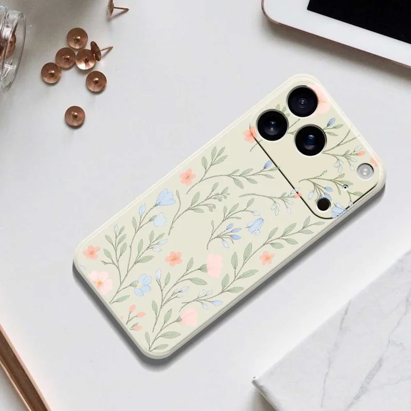 Handyhülle für iPhone 17 Pro in Beige mit Pink-Blau Blumenmuster, TPU Rückseite