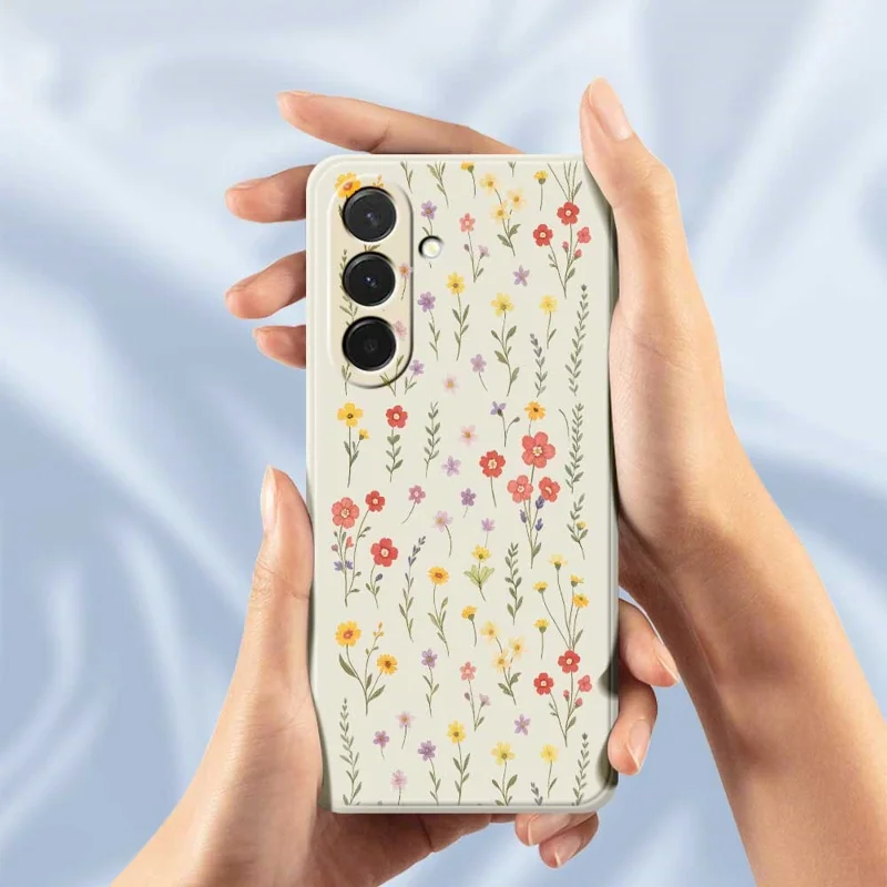 Pour Samsung Galaxy A36 5G Étui Motif de Fleurs et d'Herbes Impression de Bord Droit Coque Arrière de Téléphone en TPU - Beige