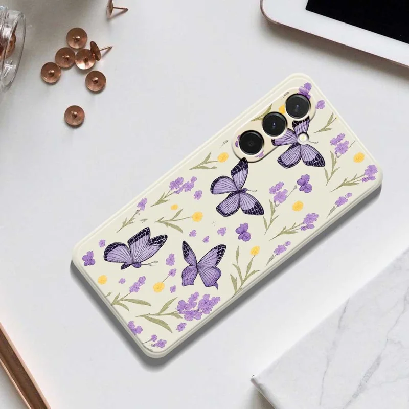 Cover per Samsung Galaxy A36 5G con Farfalle Viola - Stampa a Bordi Dritti in TPU, Retro Beige